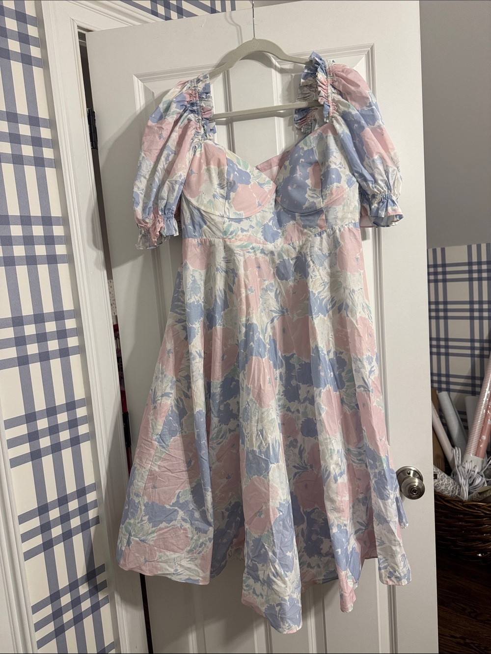Selkie Pastel Floral Puff-Sleeve Dress (fits as 20/2x based 2022 sizing)